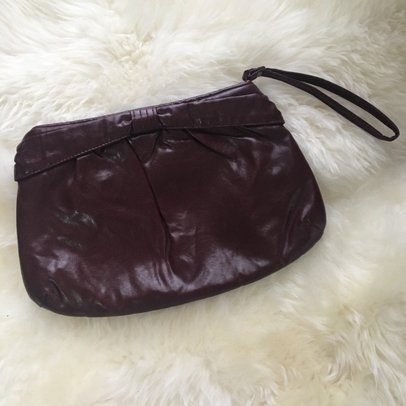 * * VINTAGE * * Burgundy Clutch - Picture 1 of 6